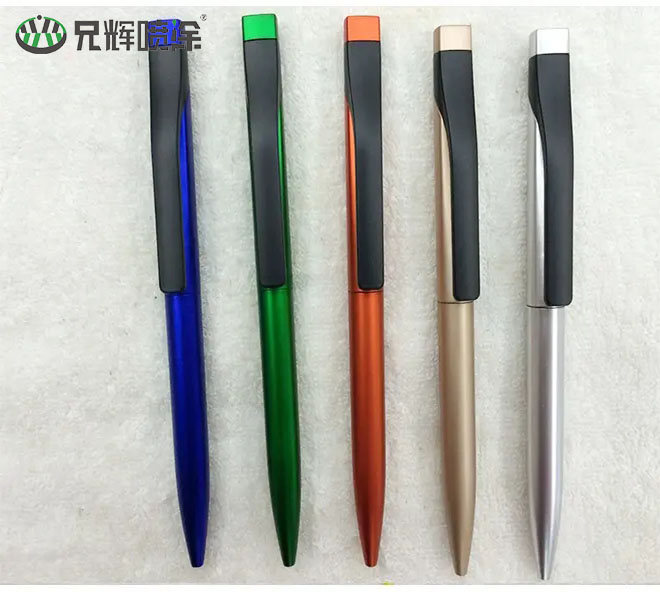 塑胶的新学期，从一层漆开始
